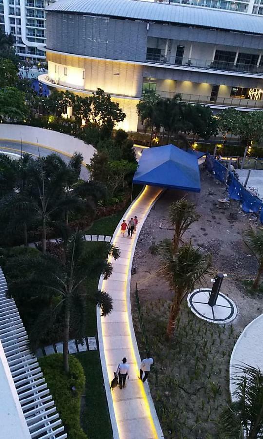Azure C7 Balcony, Wifi, Near Mall Airport Μανίλα Εξωτερικό φωτογραφία